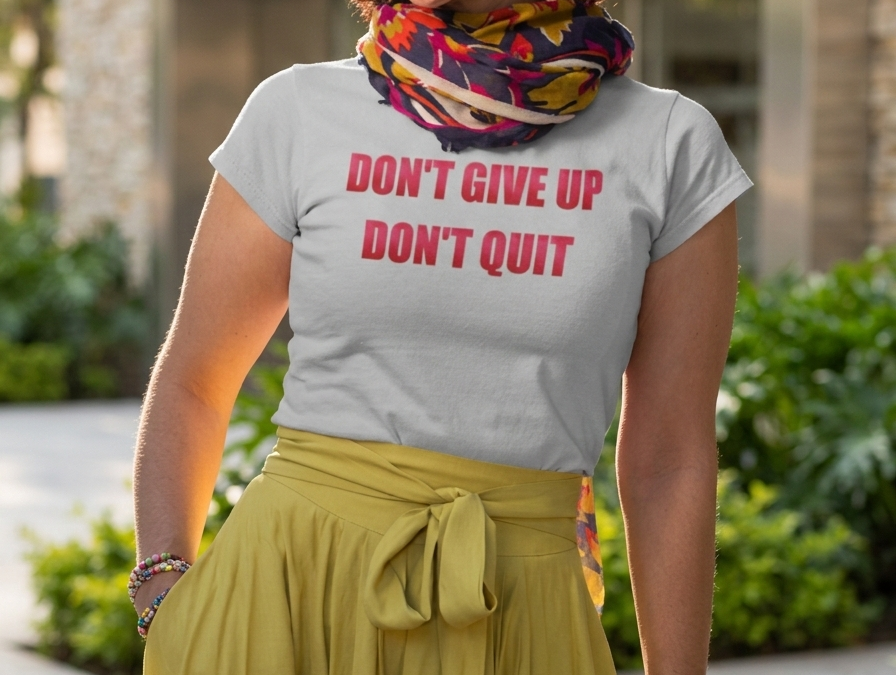 dontgiveup_greytshirt